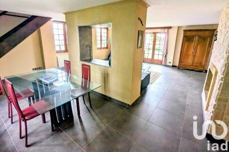 Maison - 262 m² - 8 pièces