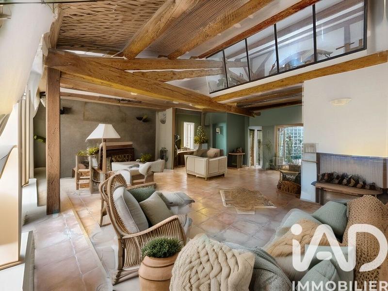 Appartement - 200 m² - 5 pièces