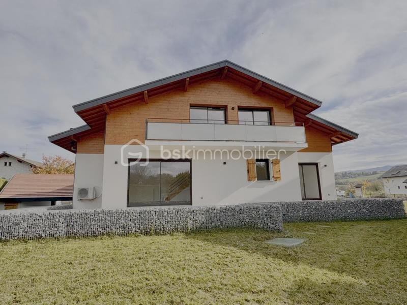 Maison - 130 m² - 5 pièces