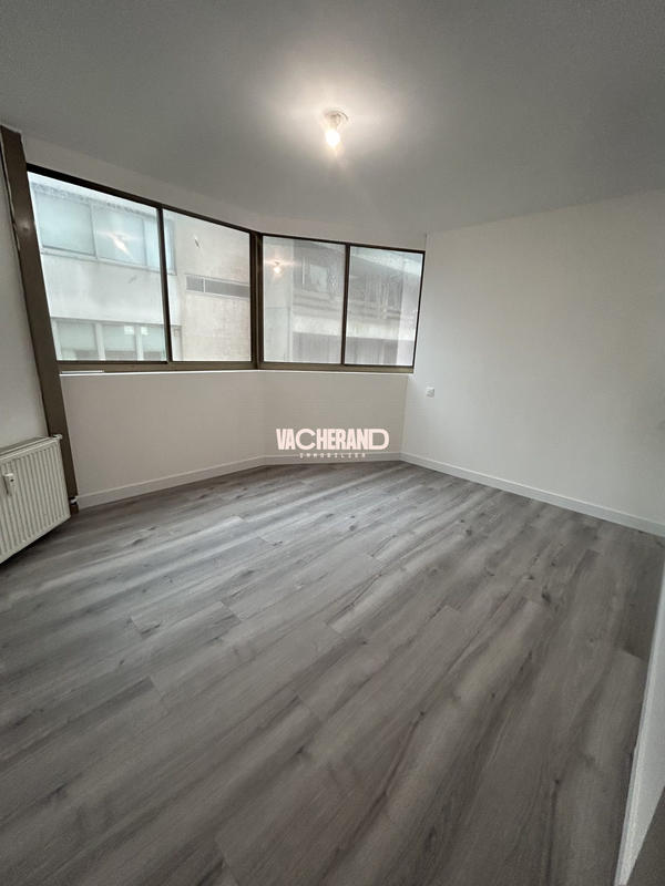 Appartement - 140 m² - 5 pièces