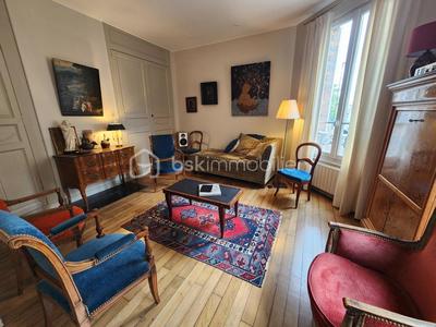 Maison traditionnelle - 107 m² - 5 pièces