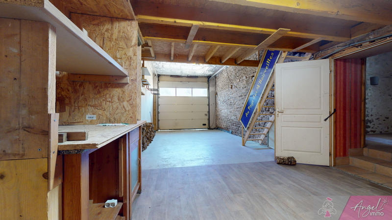 Maison - 203 m² - 8 pièces