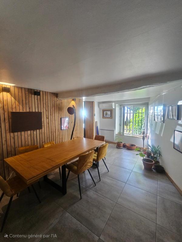 Maison - 230 m² - 6 pièces