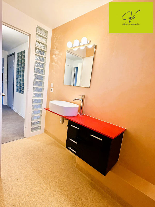 Appartement - 65 m² - 3 pièces