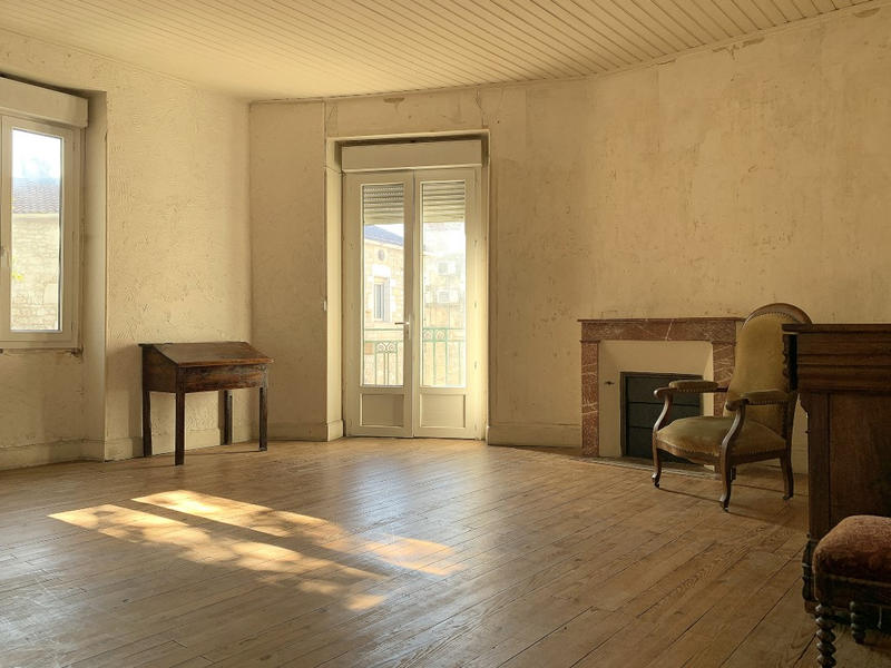 Maison de village - 237 m² - 8 pièces