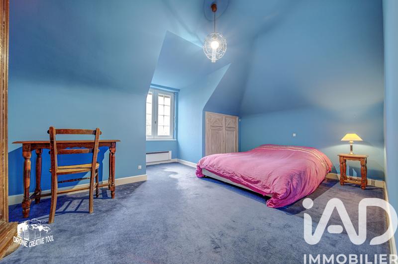 Maison - 239 m² - 7 pièces