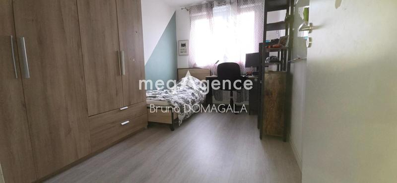 Appartement - 99 m² - 5 pièces