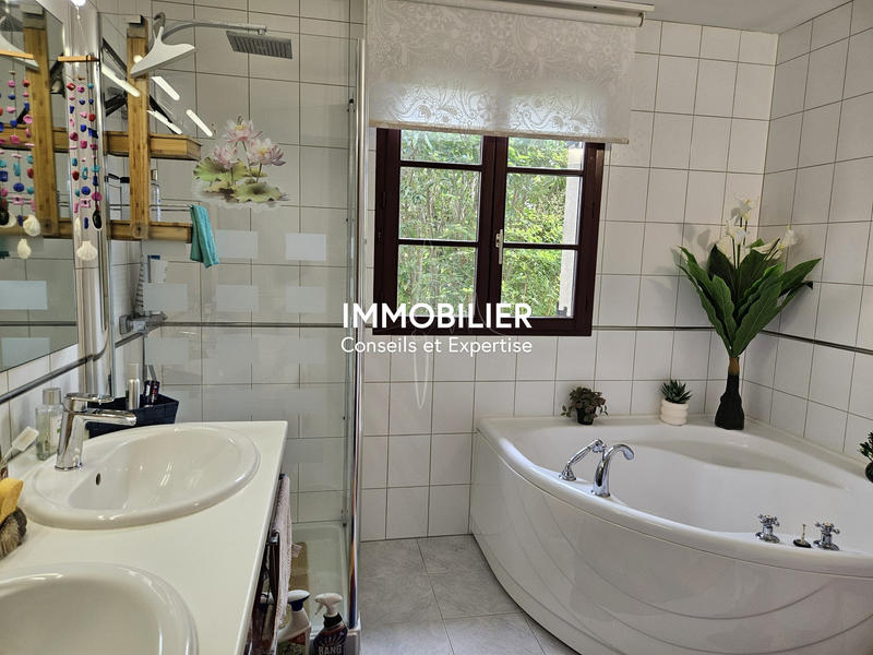 Viager - Maison - 140 m² - 6 pièces