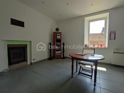 Maison - 140 m² - 5 pièces