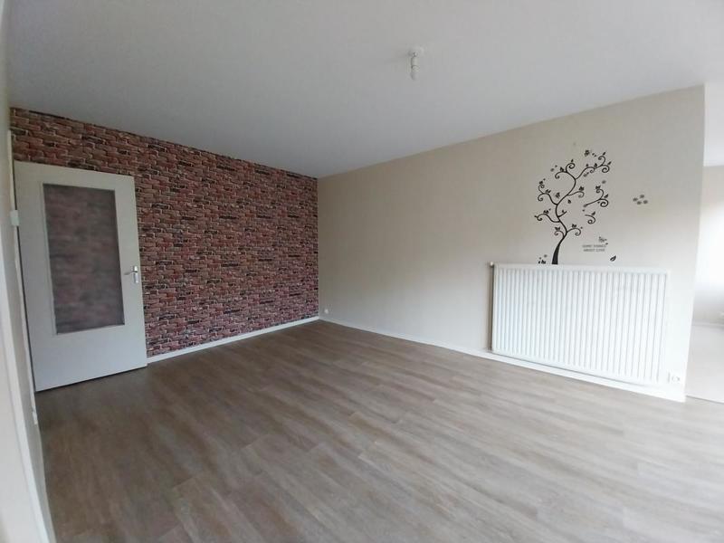 Appartement ancien - 83 m² - 4 pièces