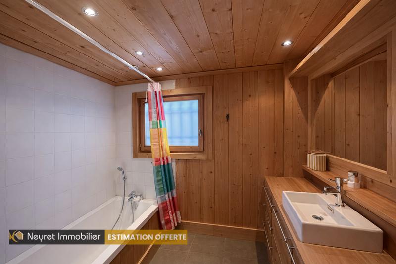 Appartement - 83 m² - 5 pièces