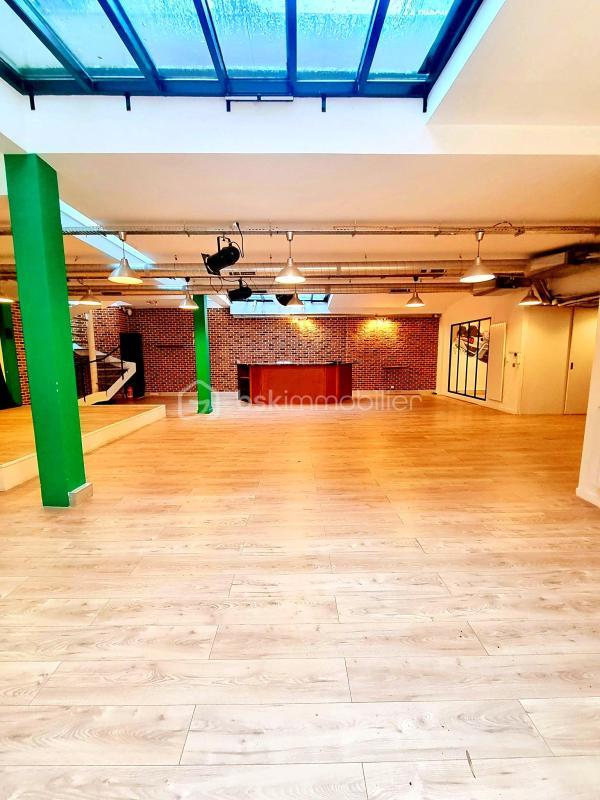 Bureau - 243 m² - 4 pièces