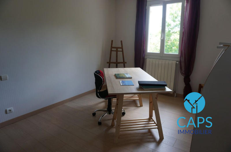 Maison - 176 m² - 8 pièces