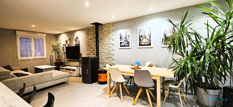 Maison - 90 m² - 4 pièces