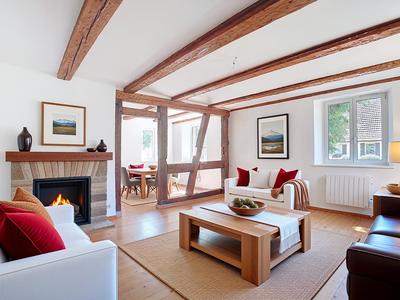 Maison - 185 m² - 7 pièces