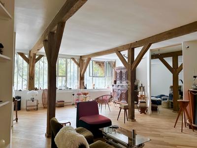 Appartement - 97 m² - 4 pièces