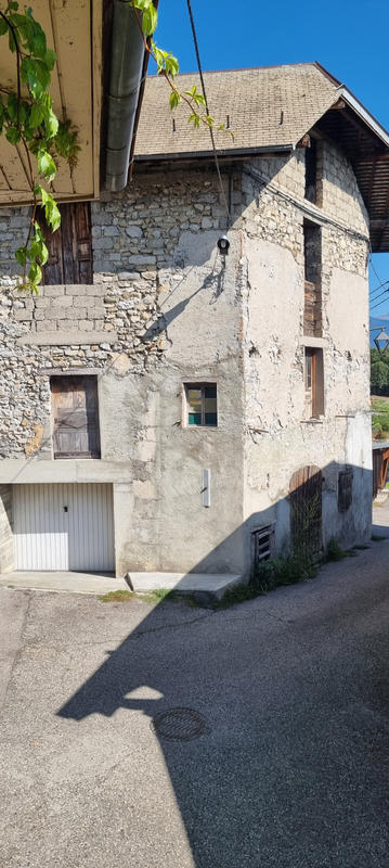 Maison de village - 120 m² - 7 pièces