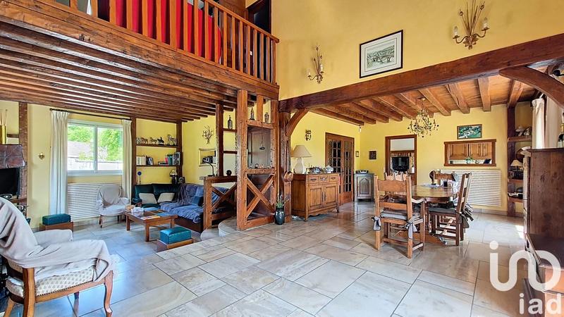 Maison - 205 m² - 7 pièces