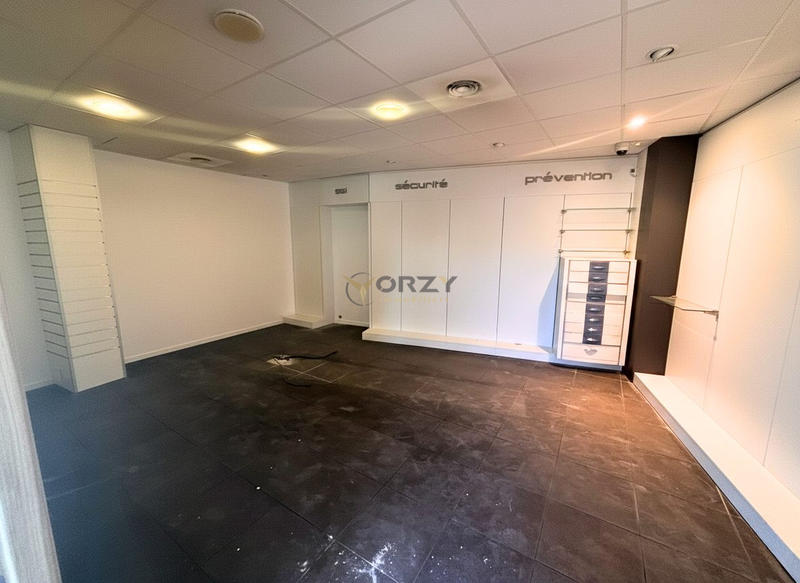 Local commercial - 158 m²