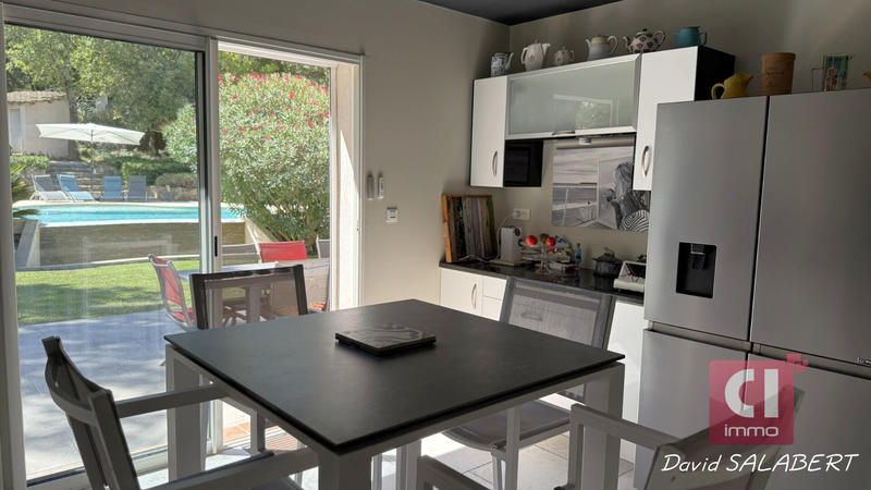 Maison - 188 m² - 8 pièces