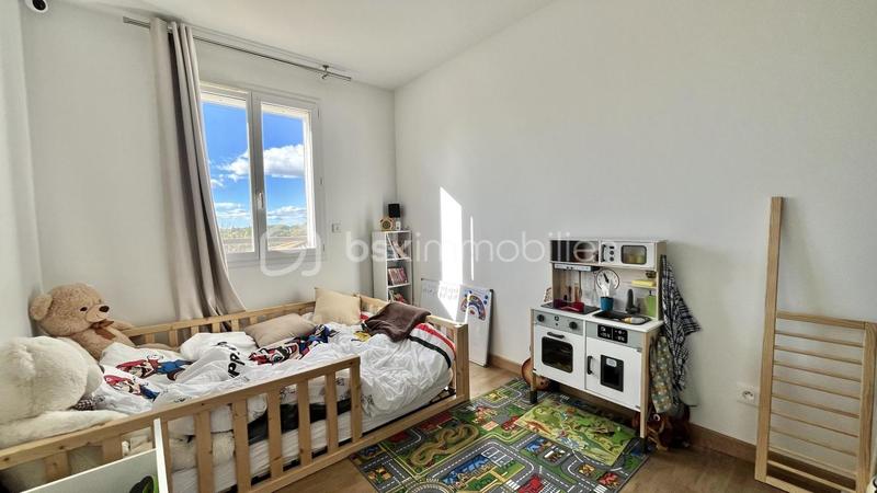 Villa - 80 m² - 4 pièces