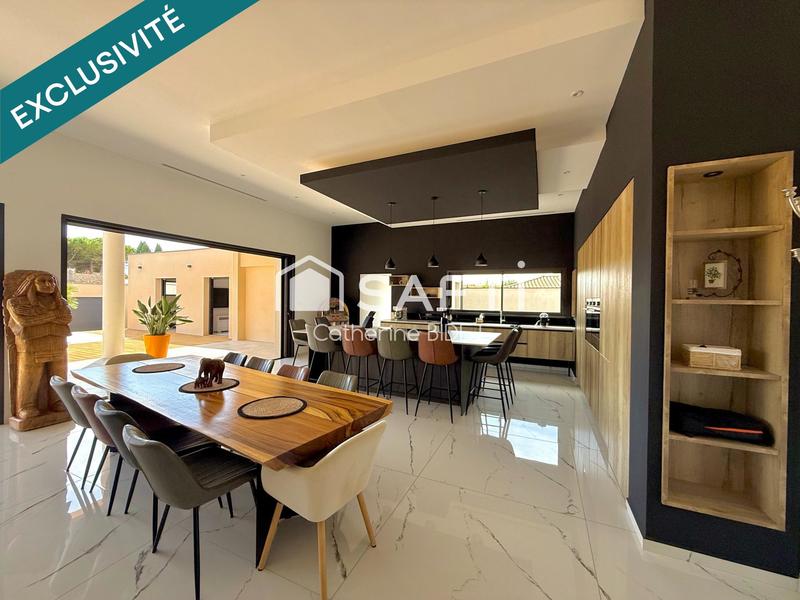 Maison - 236 m² - 8 pièces