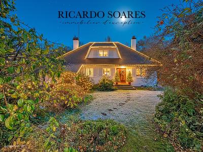 Maison - 178 m² - 8 pièces