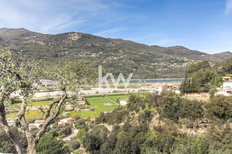 Maison - 101 m² - 5 pièces