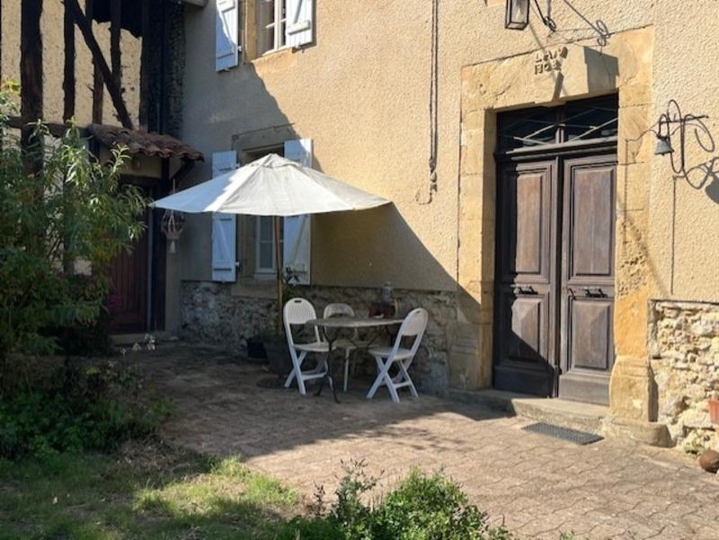 Propriété - 220 m² - 7 pièces