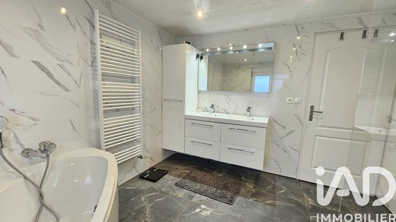 Maison de village - 188 m² - 6 pièces