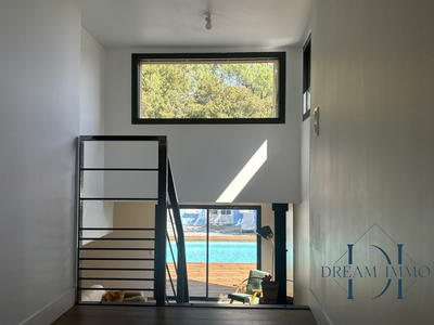 Maison - 183 m² - 5 pièces