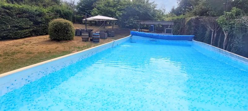 Maison - 230 m² - 14 pièces