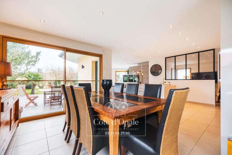 Maison - 160 m² - 4 pièces