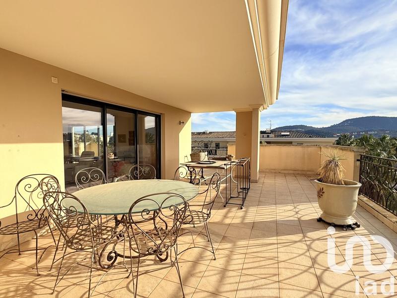 Appartement - 138 m² - 5 pièces