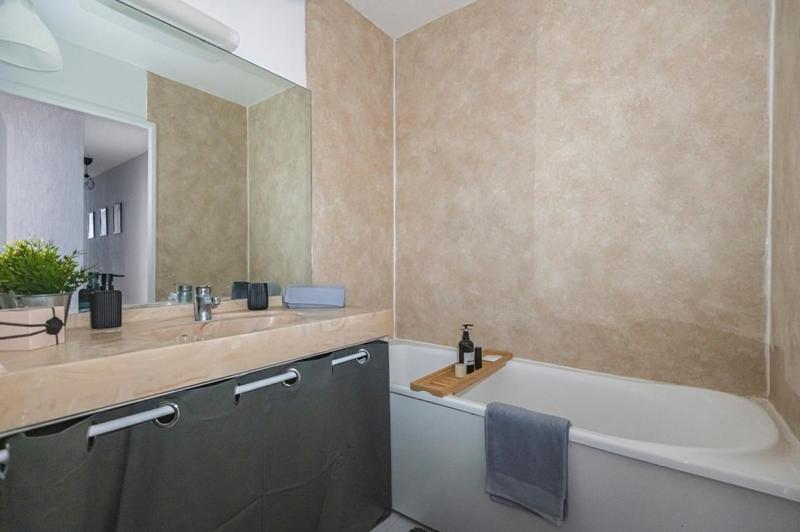 Appartement - 80 m² - 4 pièces