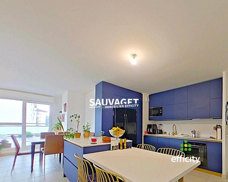 Appartement - 105 m² - 5 pièces