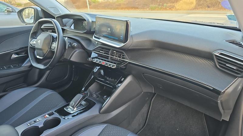 Peugeot 2008 1.2 PureTech 130 Eat8 Allure