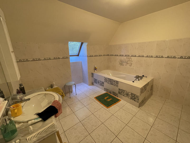 Maison - 170 m² - 5 pièces