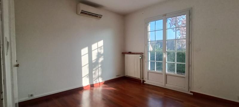 Maison - 217 m² - 8 pièces