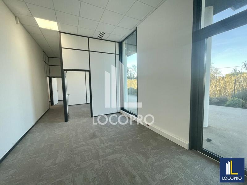 Bureau - 261 m²