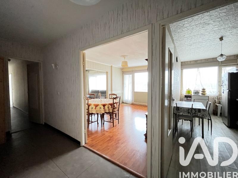 Appartement - 96 m² - 5 pièces