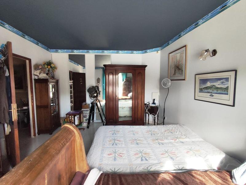 Maison - 230 m² - 6 pièces