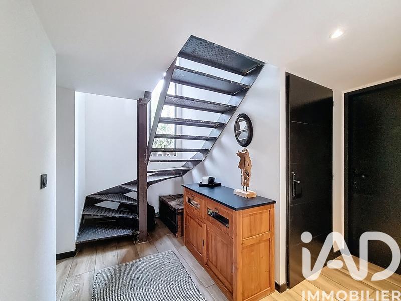 Maison - 180 m² - 6 pièces