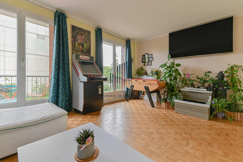 Appartement - 105 m² - 5 pièces