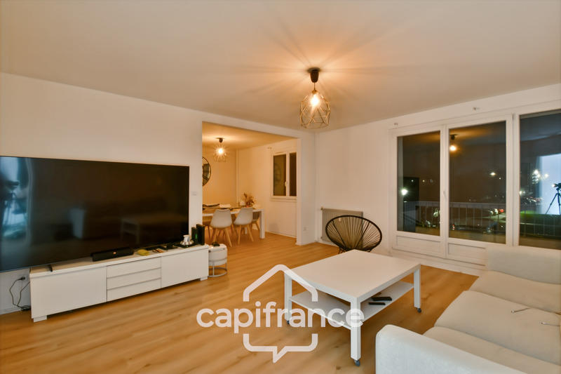 Appartement - 84 m² - 4 pièces