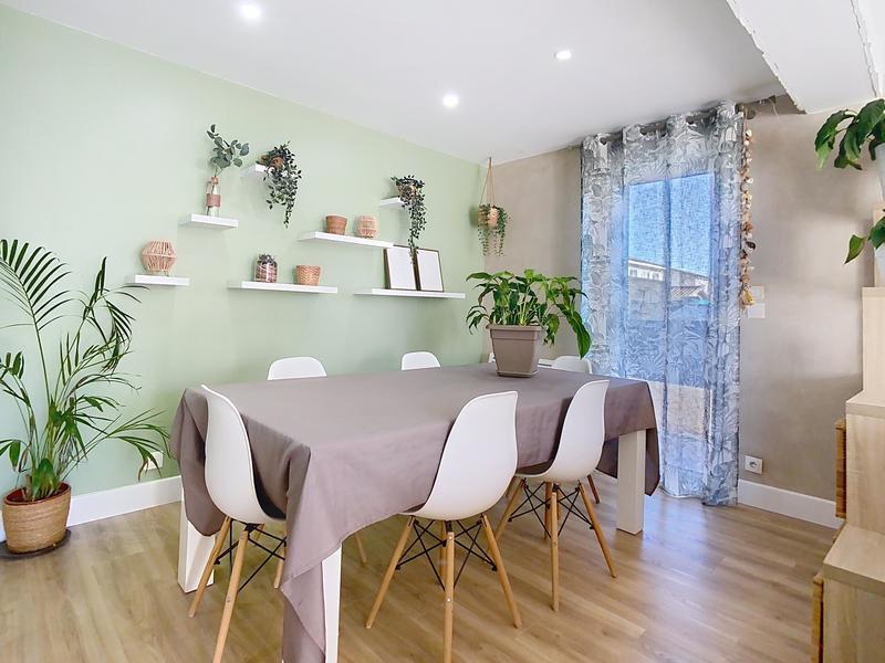 Maison - 88 m² - 4 pièces