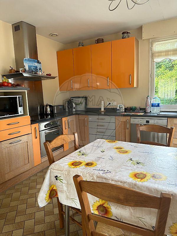 Maison - 174 m² - 6 pièces