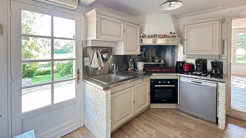 Propriété - 162 m² - 8 pièces