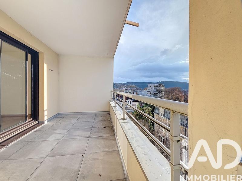 Appartement - 143 m² - 5 pièces