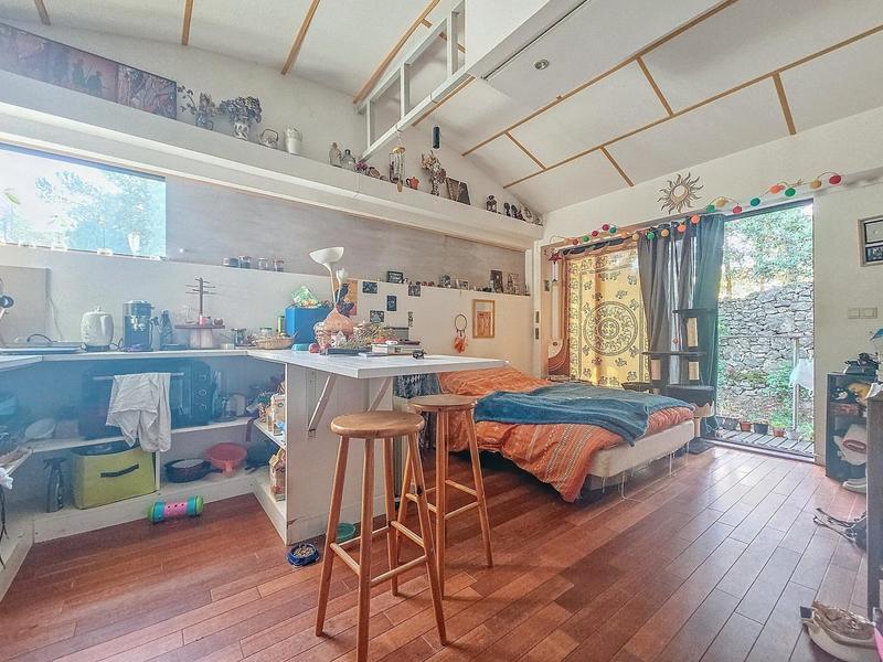 Maison - 260 m² - 9 pièces